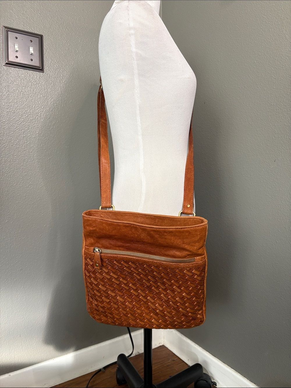 Vintage Woven Leather Crossbody Bag - Rust